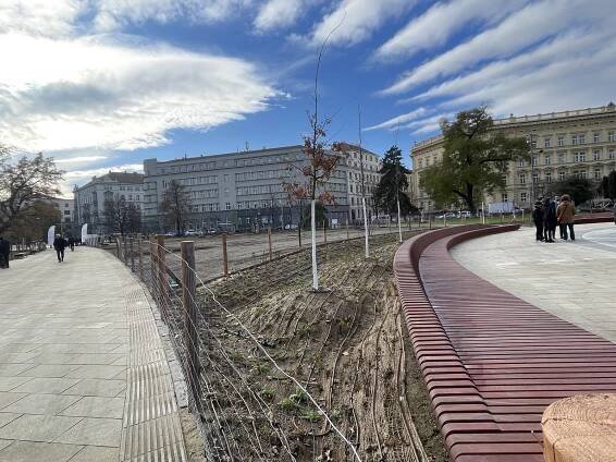 Opravený park na Moravském náměstí v Brně: magnet na úspěchy a ocenění