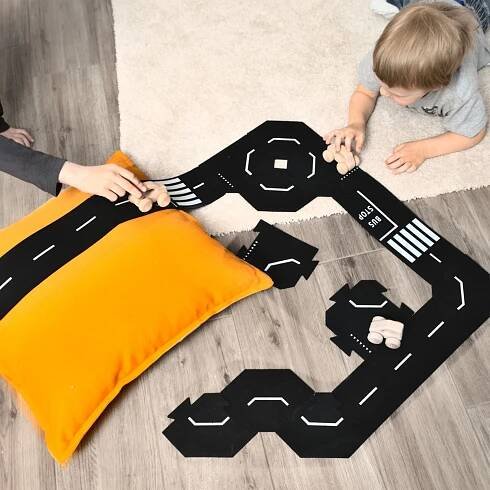 TODDLEROAD 2003 SADA MĚSTO - flexibilní silnice - 14 silikonových puzzle dílů | REMA UH s.r.o.