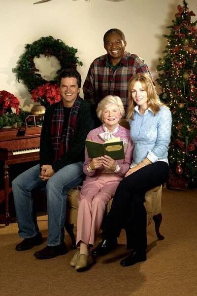 Steven Eckholdt, Barbara Billingsley, Jennie Garth - Secret Santa - Promo