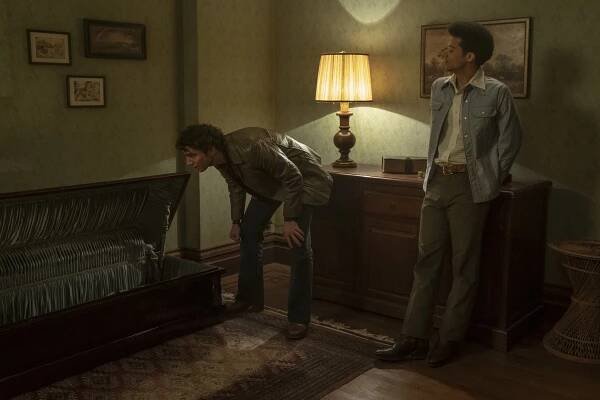 Luke Brandon Field, Jacob Anderson - Interview with the Vampire - Don't Be Afraid, Just Start the Tape - Z filmu