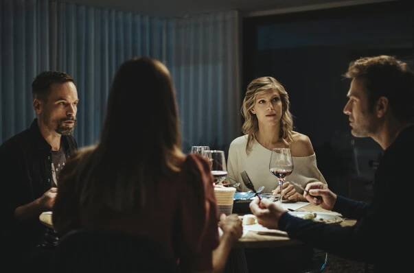 Crossroads - A New Beginning - Z filmu - Wanja Mues, Alexia Barlier