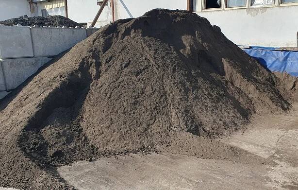 Uhlí Doležal prodej uhlí Kolín Pardubice Přelouč Kutná hora Chlumec nad Cidlinou 
