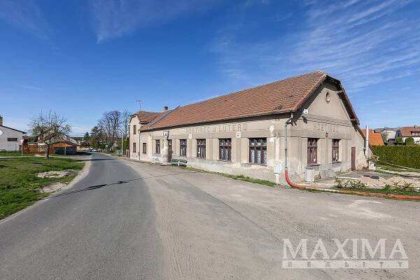Prodej pozemků, Uhlířská Lhota | Mapio.cz