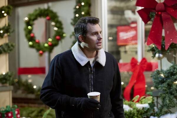 Dickensovské Vánoce - Z filmu - Kristoffer Polaha