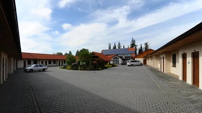 Hotel Kobero Ricany  Exteriér fotografie