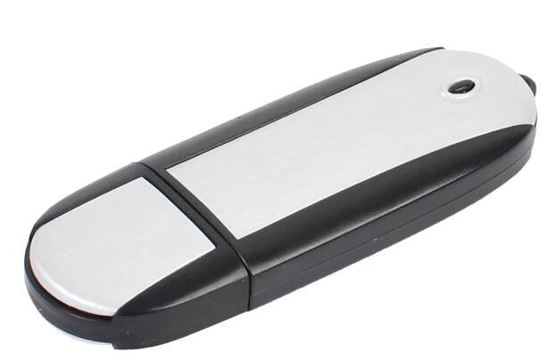 Klasický USB flash disk MEMPHIS černá