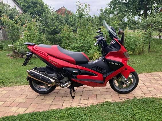 Gilera Nexus 500.