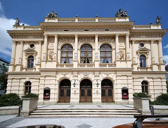 Jeviště divadla v Liberci bude mít novou podlahu, stav předchozí byl tristní