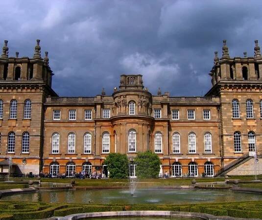 Blenheimský palác v Woodstock
