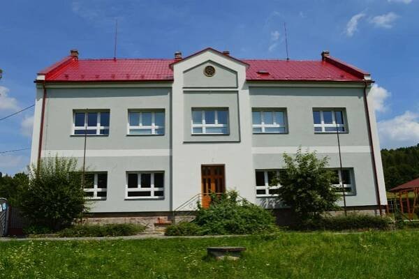 Základní škola - Oficiální stránky obce Trnávka