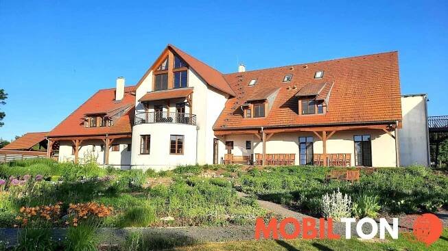 Dvůr Perlová voda - Budyně Nad Ohří-Roudnice Nad Labem - penzion v budyně nad ohří-roudnice nad labem