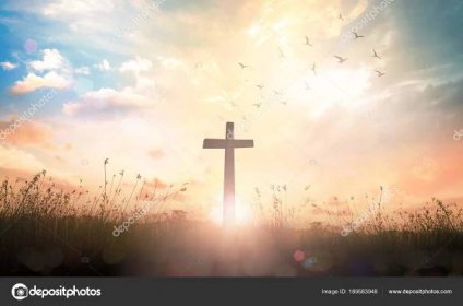 Velký Pátek Koncept Kříž Louce Podzimní Sunrise Pozadí — Stock Fotografie © choat #189583948