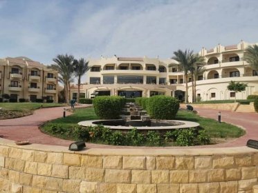 Hotel Coral Hills Resort, Egypt Marsa Alam - 8 990 Kč (̶1̶8̶ ̶5̶6̶1̶ Kč) Invia