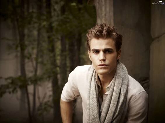 Paul Wesley, head-dress