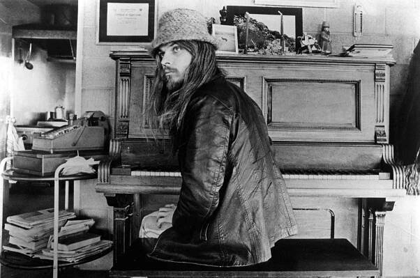 Leon Russell - Wikipedia