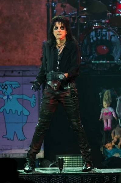 PHOTOS: No More Mr. Nice Guy! Alice Cooper At The Louisville Palace | Capture Kentucky