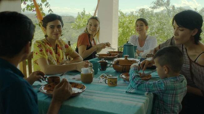 Sofía Espinosa, Laurence Leboeuf, Fanny Mallette - ‎Apapacho: A Caress for the Soul - Z filmu