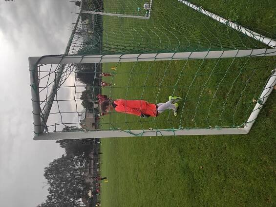 Soubor:Mladý brankář, SK Slavie Třebovice, Ostrava.jpg – Wikipedie