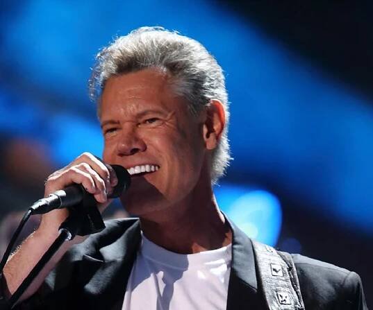 Randy Travis Biography - Facts, Childhood, Family Life & Achievements