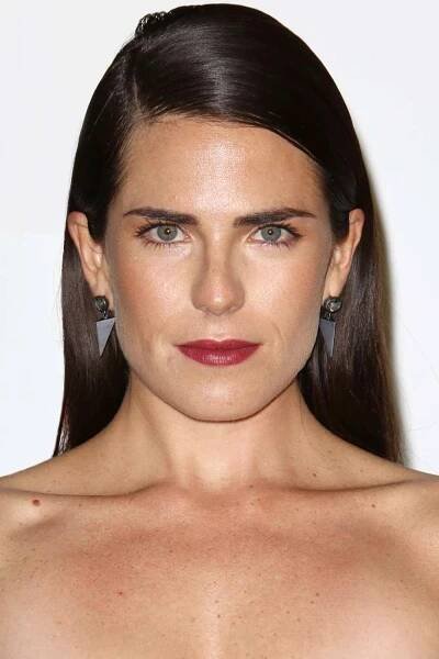 Karla Souza herečka