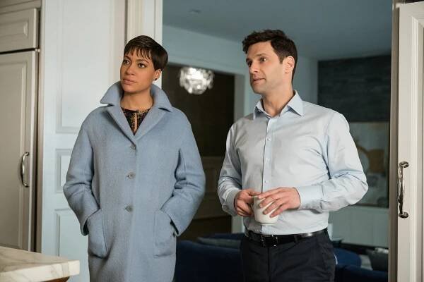 Dobrý boj - Day 450 - Z filmu - Cush Jumbo, Justin Bartha