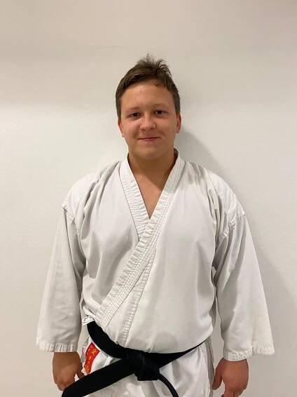 Trenéři a asistenti klubu Karate TJ Bystřice pod Hostýnem – Karate TJ Bystřice pod Hostýnem