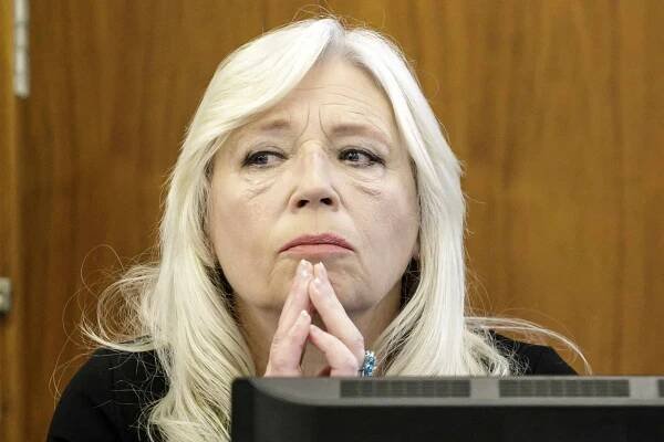 Ve slovenské politice byly překročeny všechny červené čáry, říká bývalá premiérka Iveta Radičová