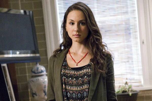 PRETTY LITTLE LIARS - TROIAN BELLISARIO