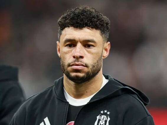 Birmingham City make ambitious transfer move for Alex Oxlade-Chamberlain