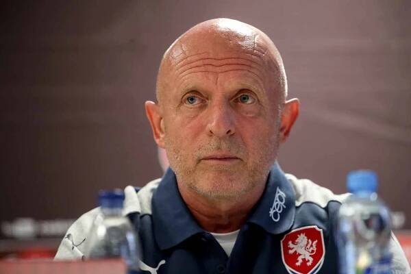 Karel Jarolím při tiskové konferenci českého týmu před kvalifikačním utkání s Německem 31. srpna v Praze.