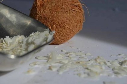 kokosové lupínky jsou bohaté na nasycené-mastné kyseliny-un-cc0-pixabay-mrsdavir-201021_download