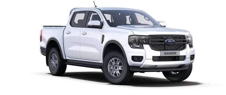 3/4 přední pohled na Ford Ranger XLT v barvě bílá Frozen