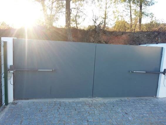 Gate Update | Casa Neroli 