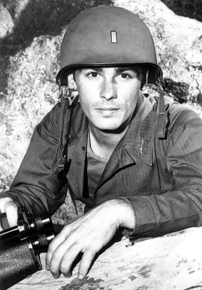 Dean Stockwell Dead: 'Quantum Leap' Star, Oscar and Emmy Nominees Was 85
