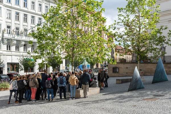 BRNO - PAMĚŤ SMRTI VE VEŘEJNÉM PROSTORU — Den architektury