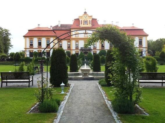 Apartmán Zámek Jemniště Postupice