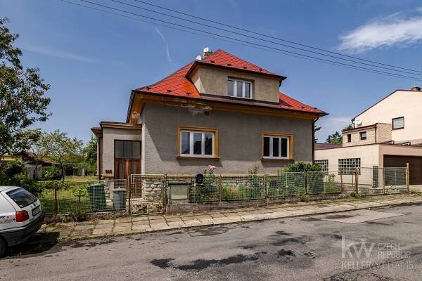Prodej podsklepený rodinný dům Tábor Měšice, 769 m2