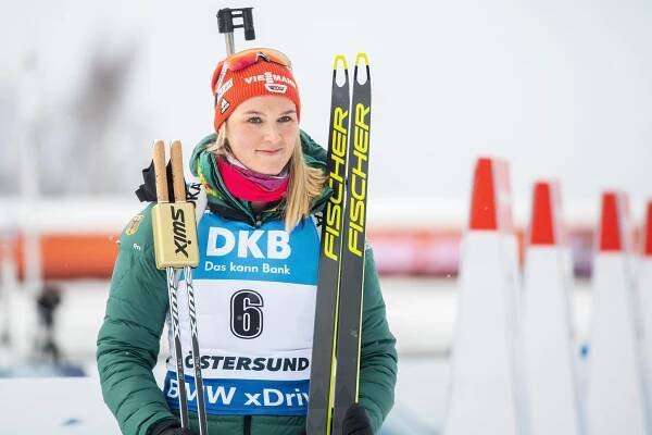 MS: V stíhačke sa Nasťa s Ivonou trápili na strelnici, zlato má Nemka Herrmannová - Slovenskybiatlon.sk - oficiálna stránka