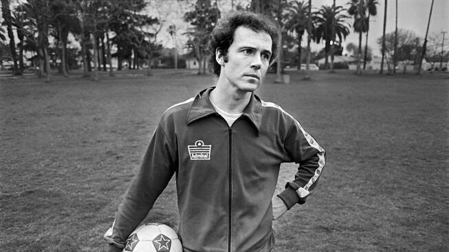 Franz Beckenbauer - Eine Lichtgestalt mit Schattenseiten