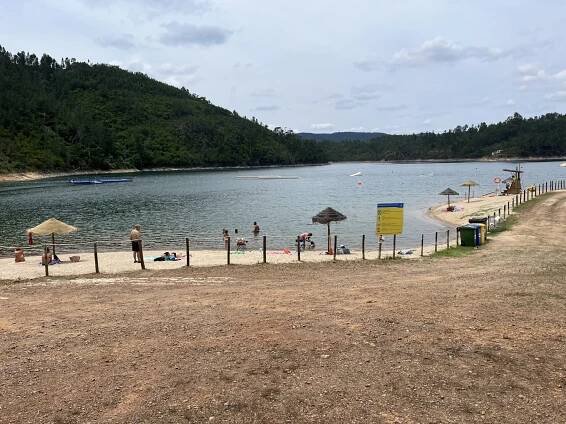 Zêzere River beach
