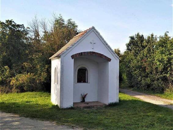 Kaplička svatého Huberta severně od Hnanic | Drobné památky 