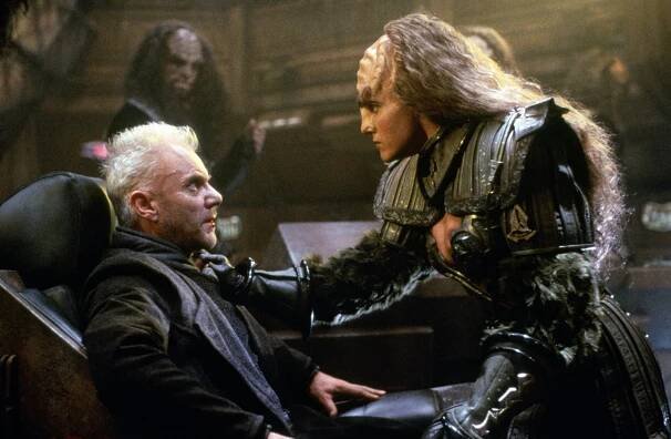 Star Trek VII: Generace - Z filmu - Malcolm McDowell, Gwynyth Walsh