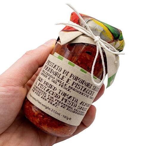 Rajčatové produkty a omáčky – Little Sicily