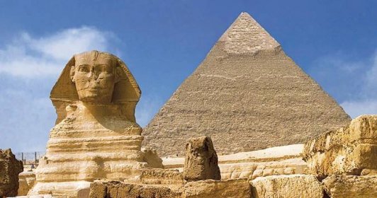 Pyramidy a sfinga
