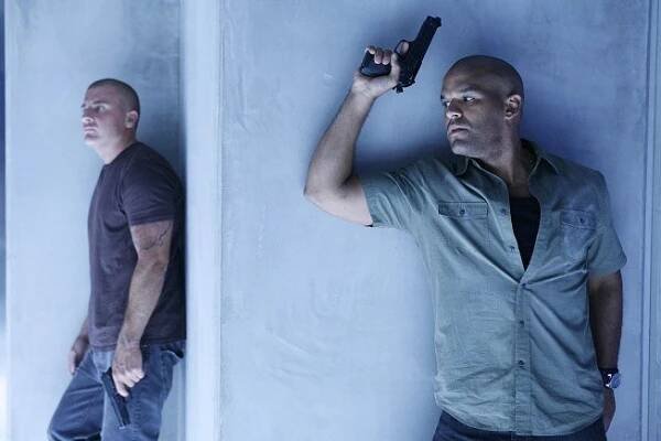 Útěk z vězení - Nezištný - Z filmu - Dominic Purcell, Amaury Nolasco