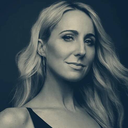 Nikki Glaser (Re-release) - Anna Faris is Unqualified Podcast : Anna Faris is Unqualified Podcast