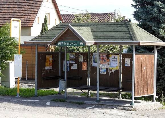 Fotografie - Jilešovice - autobus.zastávka - 19.08.2021