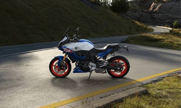 BMW F 900 XR (NOVÁ, 2025), 353.960 Kč