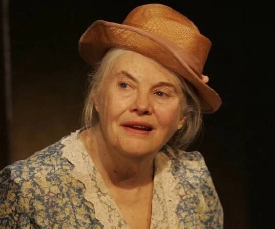 Lois Smith Biography - Facts, Childhood, Family Life & Achievements