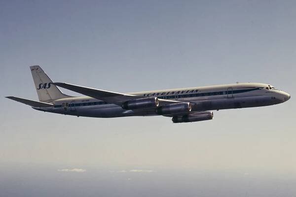 Douglas DC-8